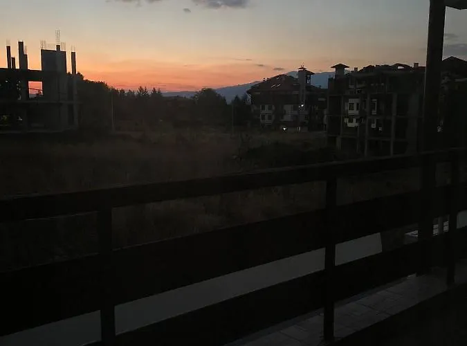 Apartman 1br Homey Duplex 300mbps Wifi - Two Floor With Washer *