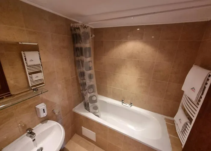 1br Homey Duplex 300mbps Wifi - Two Floor With Washer Apartman