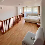1br Homey Duplex 300mbps Wifi 2 Floor With Washer
