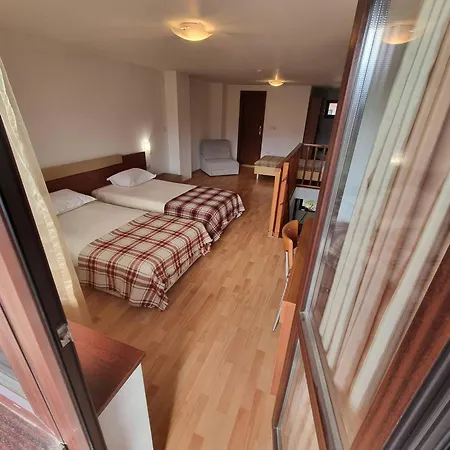 Apartment 1br Homey Two Floor - 200mbps Wi-fi *